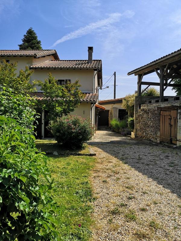 Maison - 222 m² - 5 pièces