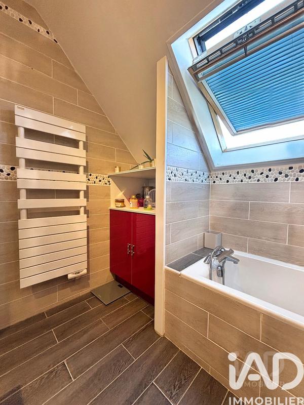 Maison - 110 m² - 4 pièces