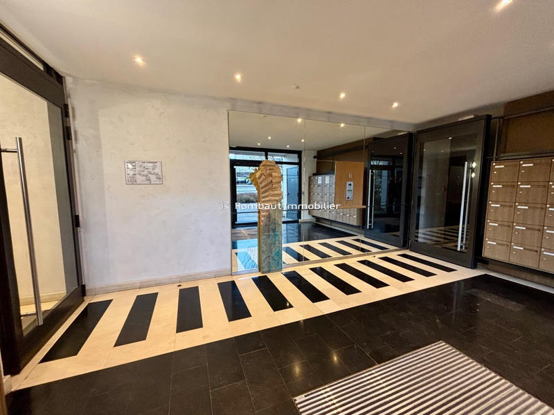 Appartement - 75 m² - 4 pièces