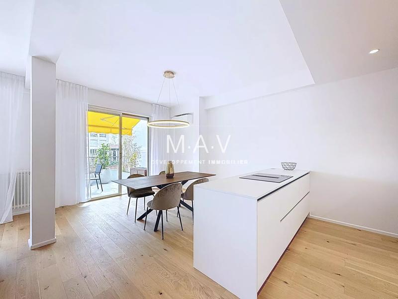 Appartement - 95 m² - 4 pièces