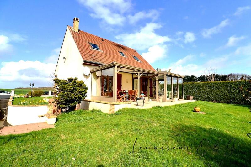 Maison - 100 m² - 6 pièces