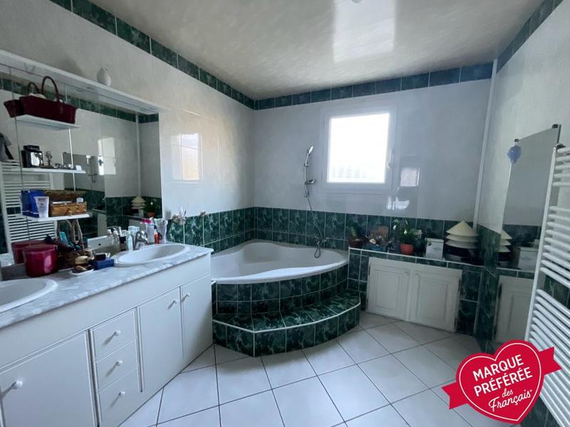 Maison - 107 m² - 5 pièces