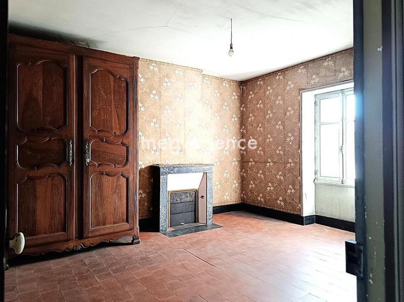 Maison - 210 m² - 7 pièces