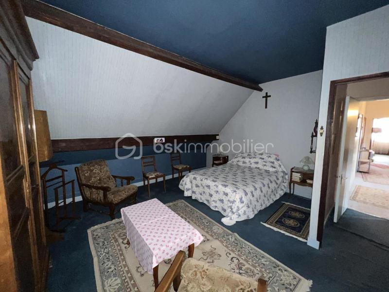 Maison - 232 m² - 8 pièces