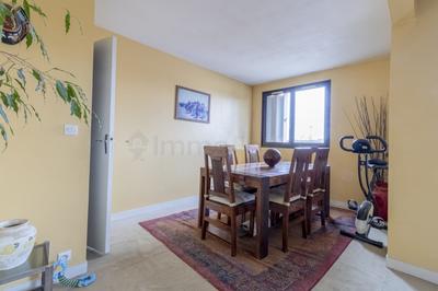 Appartement - 99 m² - 5 pièces