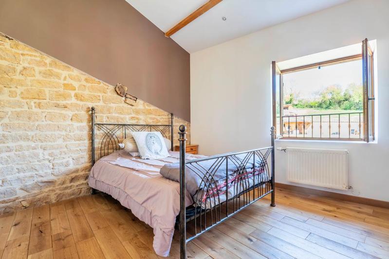 Maison - 186 m² - 5 pièces