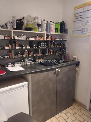 Beauté / Bien-être - 82 m²