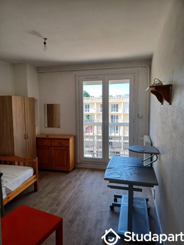 Chambre - 11 m² - 1 pièce