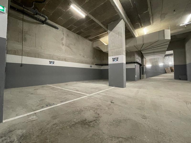 Garage - 11 m²