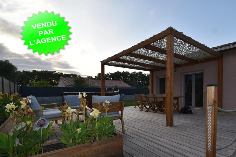 Villa - 90 m² - 4 pièces