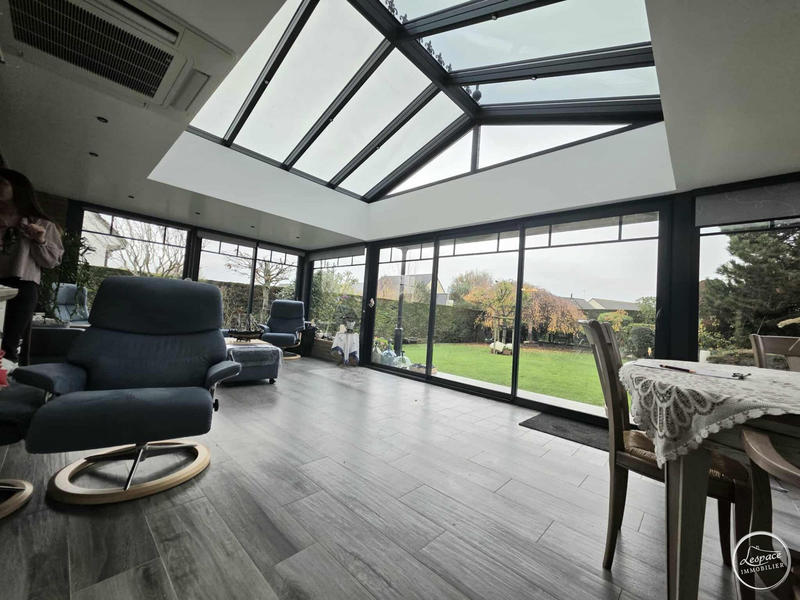 Maison - 185 m² - 6 pièces