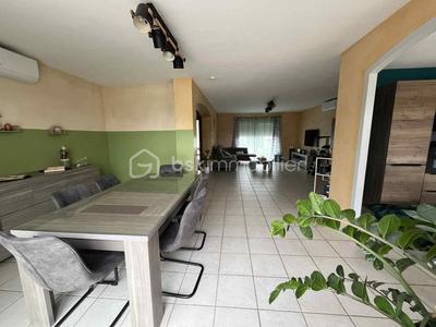 Maison - 159 m² - 6 pièces