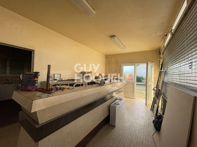 Local d'activités - 101 m²