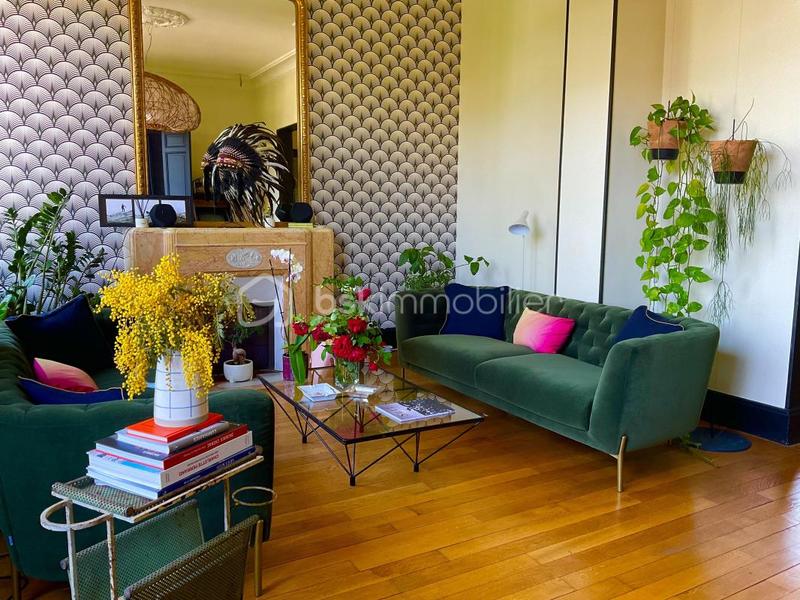 Maison de maîtres - 480 m² - 9 pièces