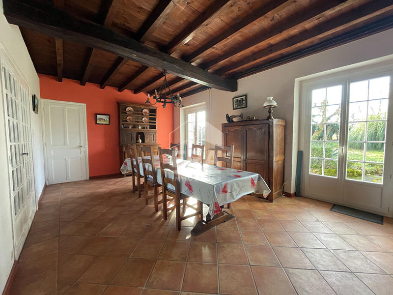 Maison - 192 m² - 7 pièces