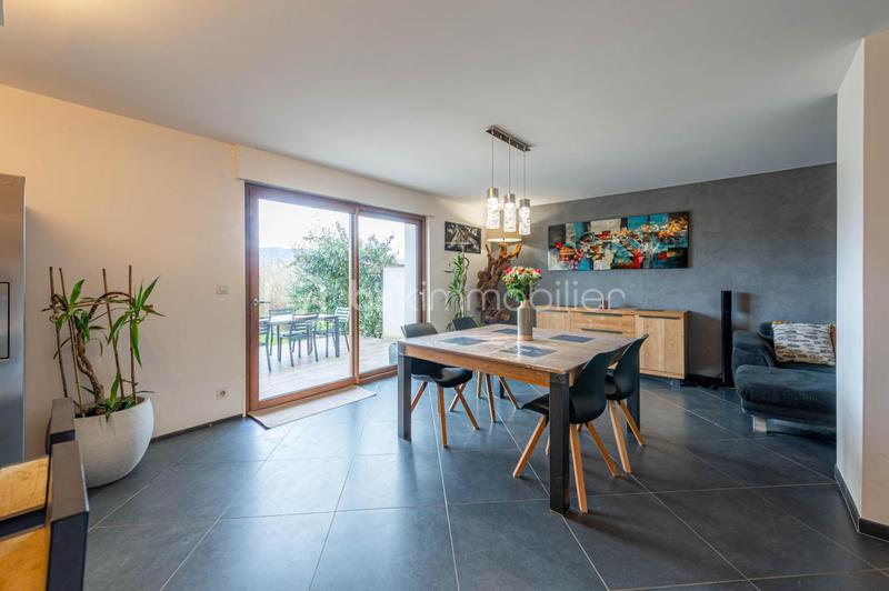 Appartement - 108 m² - 4 pièces