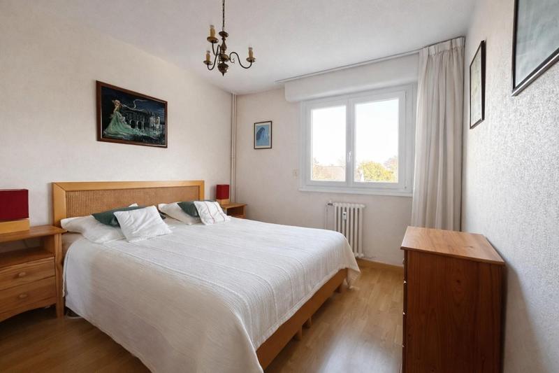 Appartement - 95 m² - 5 pièces