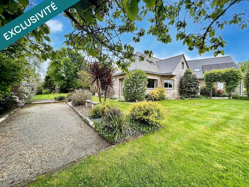 Maison - 220 m² - 8 pièces