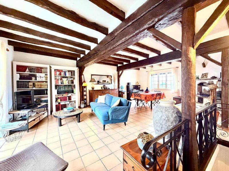 Maison - 137 m² - 6 pièces