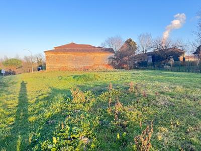 Terrain constructible - 871 m²