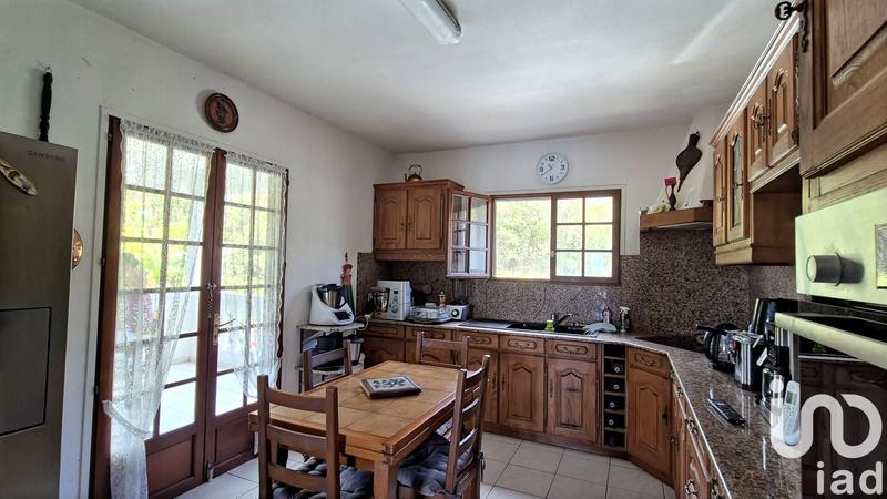 Maison - 246 m² - 10 pièces