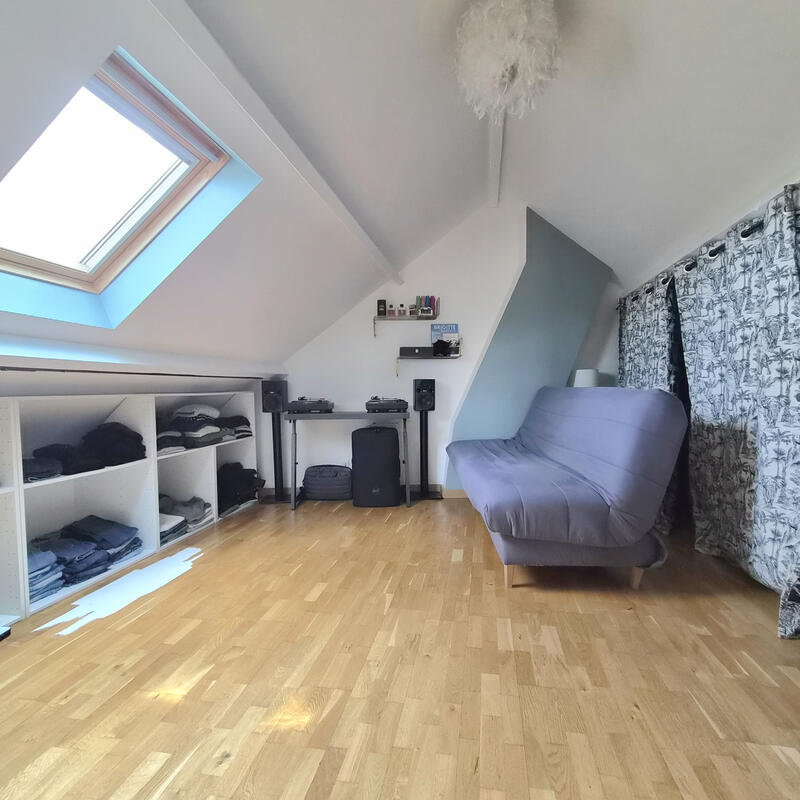 Maison - 115 m² - 5 pièces