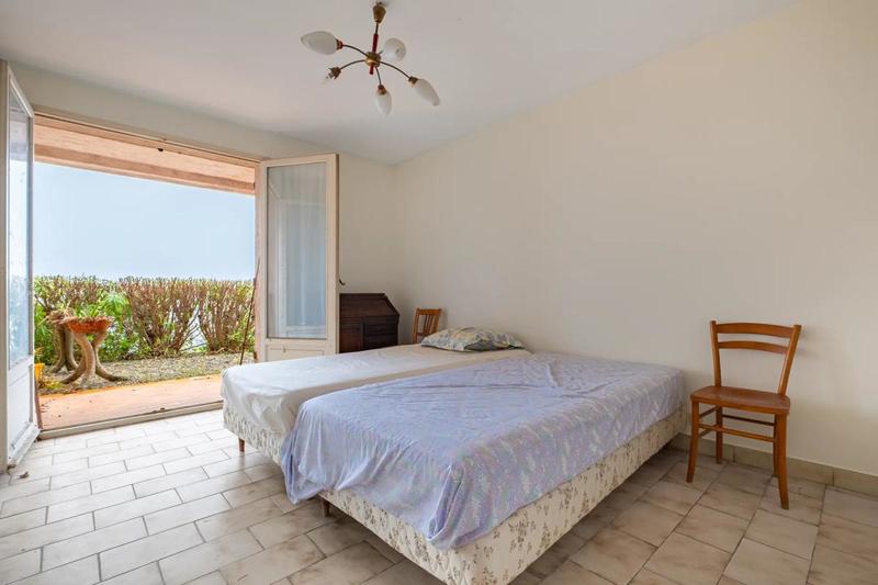 Maison - 200 m² - 6 pièces