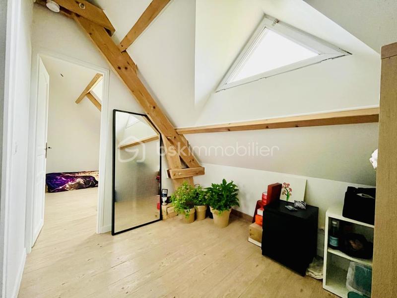 Maison - 190 m² - 11 pièces