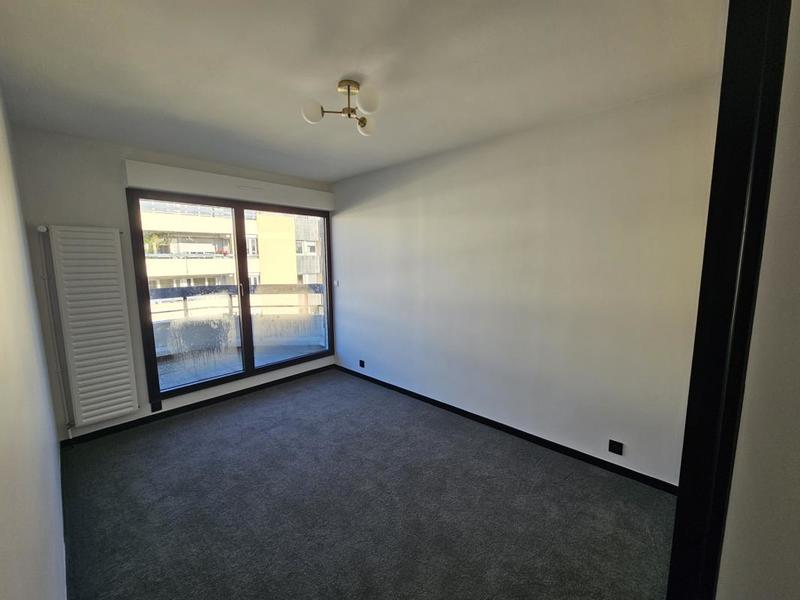 Appartement - 92 m² - 5 pièces