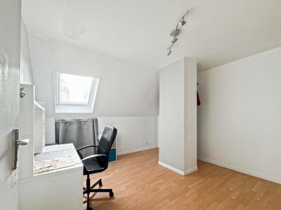 Maison - 97 m² - 5 pièces