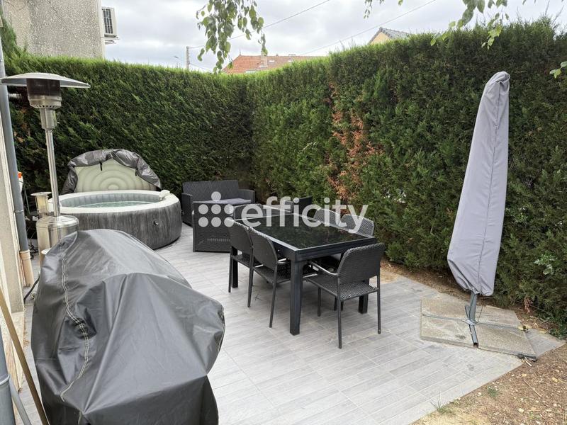 Maison - 100 m² - 5 pièces