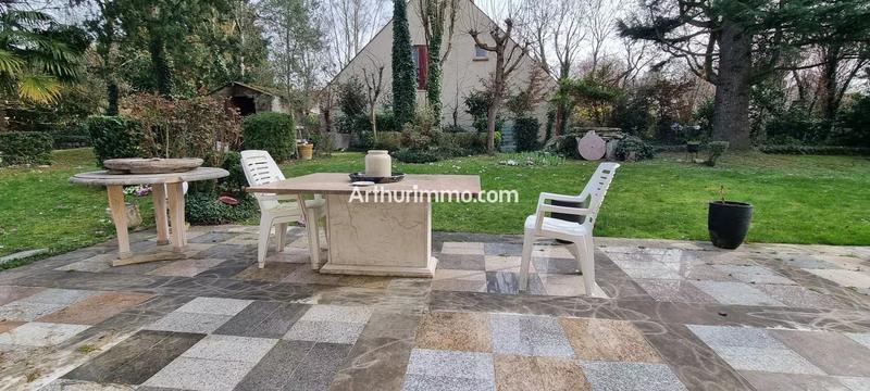 Maison - 180 m² - 7 pièces