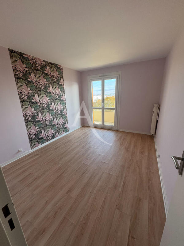 Appartement - 90 m² - 4 pièces