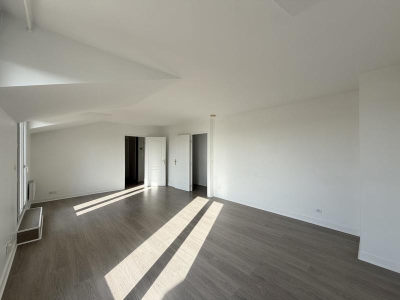 Appartement - 75 m² - 3 pièces