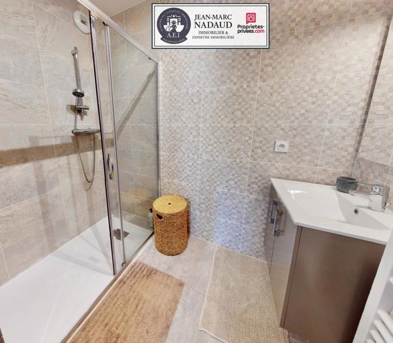 Appartement - 83 m² - 3 pièces