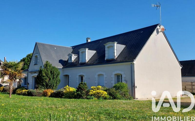 Maison - 258 m² - 9 pièces