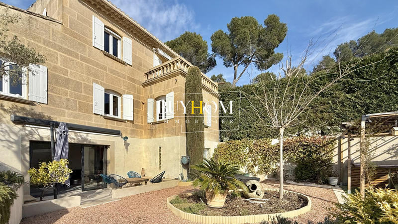 Maison - 190 m² - 5 pièces