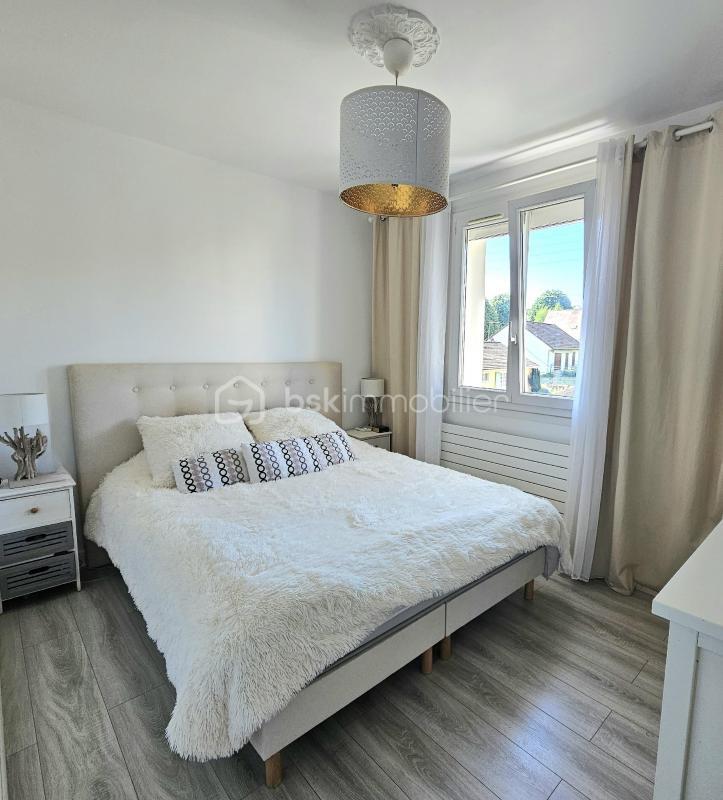 Maison - 95 m² - 6 pièces