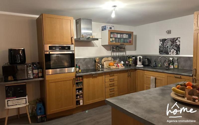 Appartement - 135 m² - 6 pièces