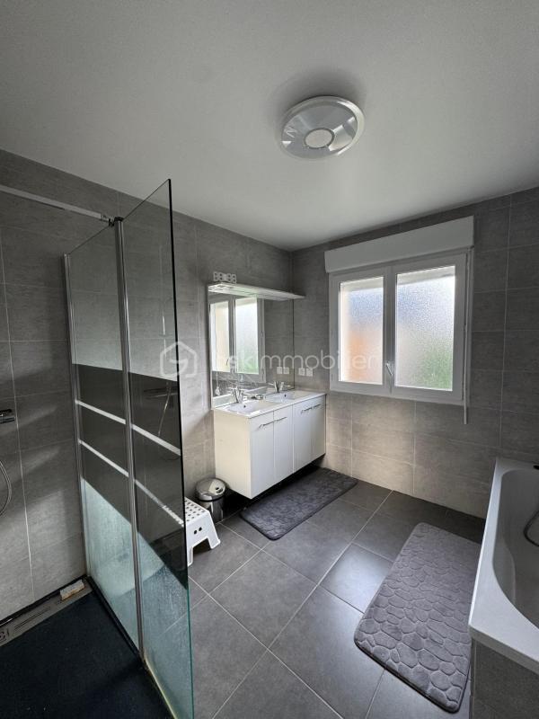 Maison - 150 m² - 8 pièces