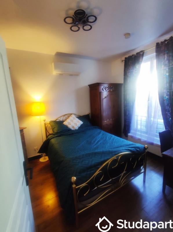 Chambre - 11 m² - 1 pièce