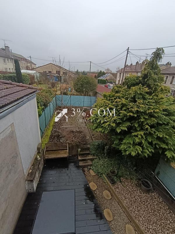 Maison - 96 m² - 7 pièces