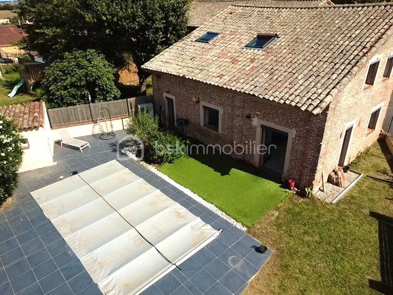 Maison de village - 200 m² - 6 pièces