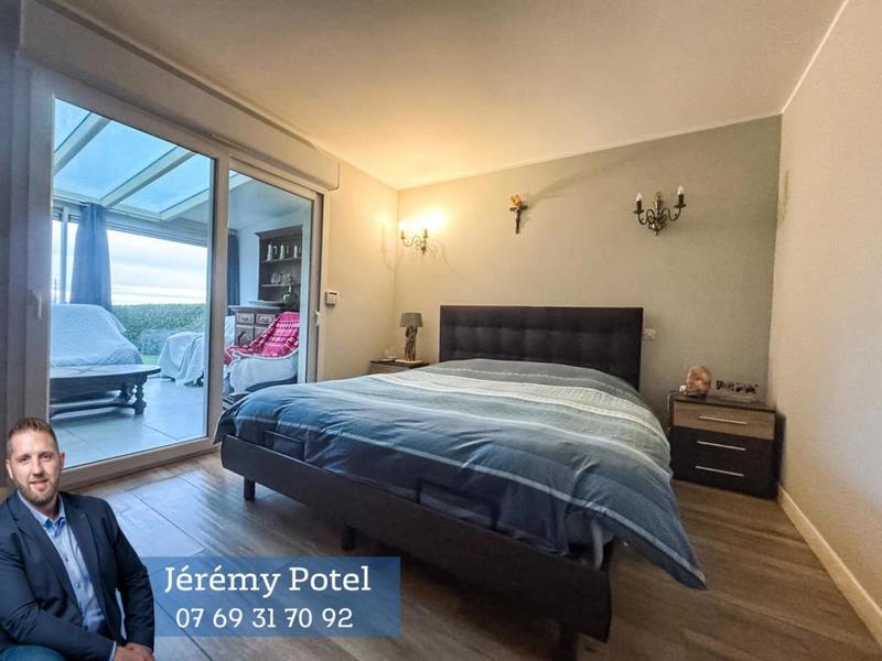 Pavillon - 165 m² - 6 pièces