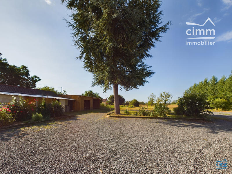 Maison traditionnelle - 88 m² - 4 pièces