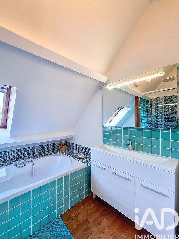 Maison - 186 m² - 7 pièces