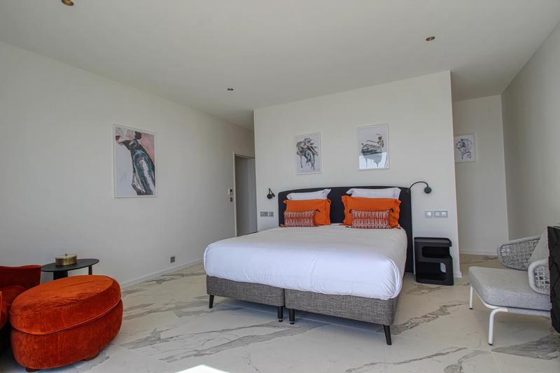 Villa - 350 m² - 8 pièces