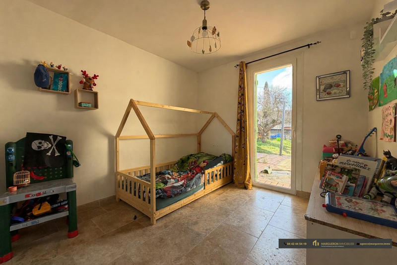 Maison - 92 m² - 4 pièces