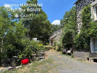 Maison - 198 m² - 13 pièces