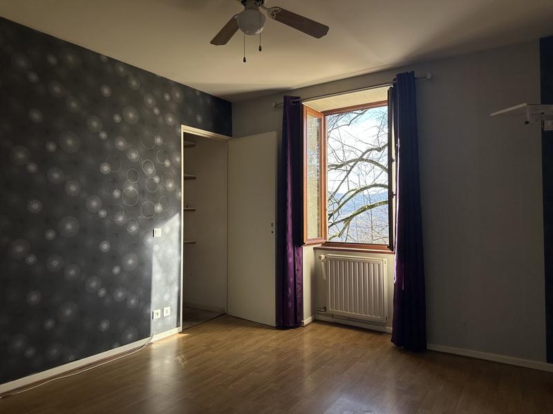 Maison - 195 m² - 12 pièces